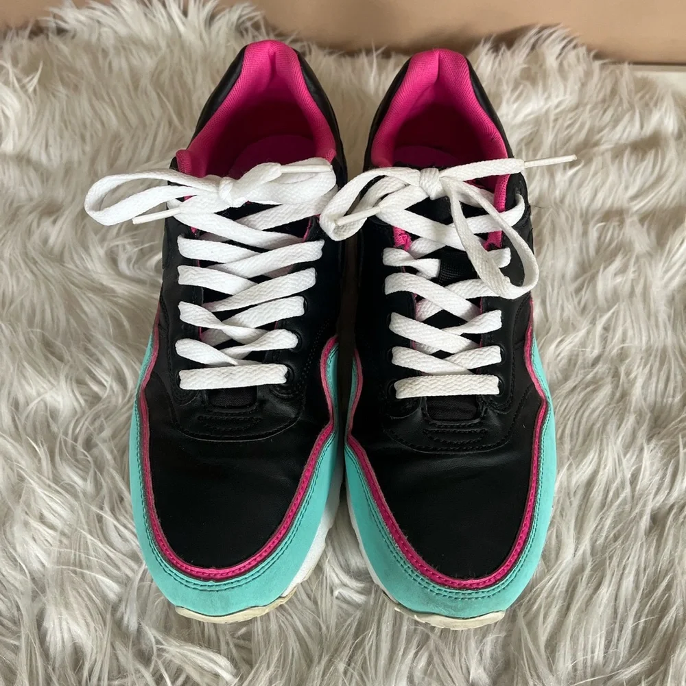 {Nike} Air Max Sneaker South Beach Edition - Size Youth 7